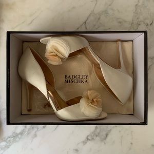 Badgley Mischka Satin Shoes